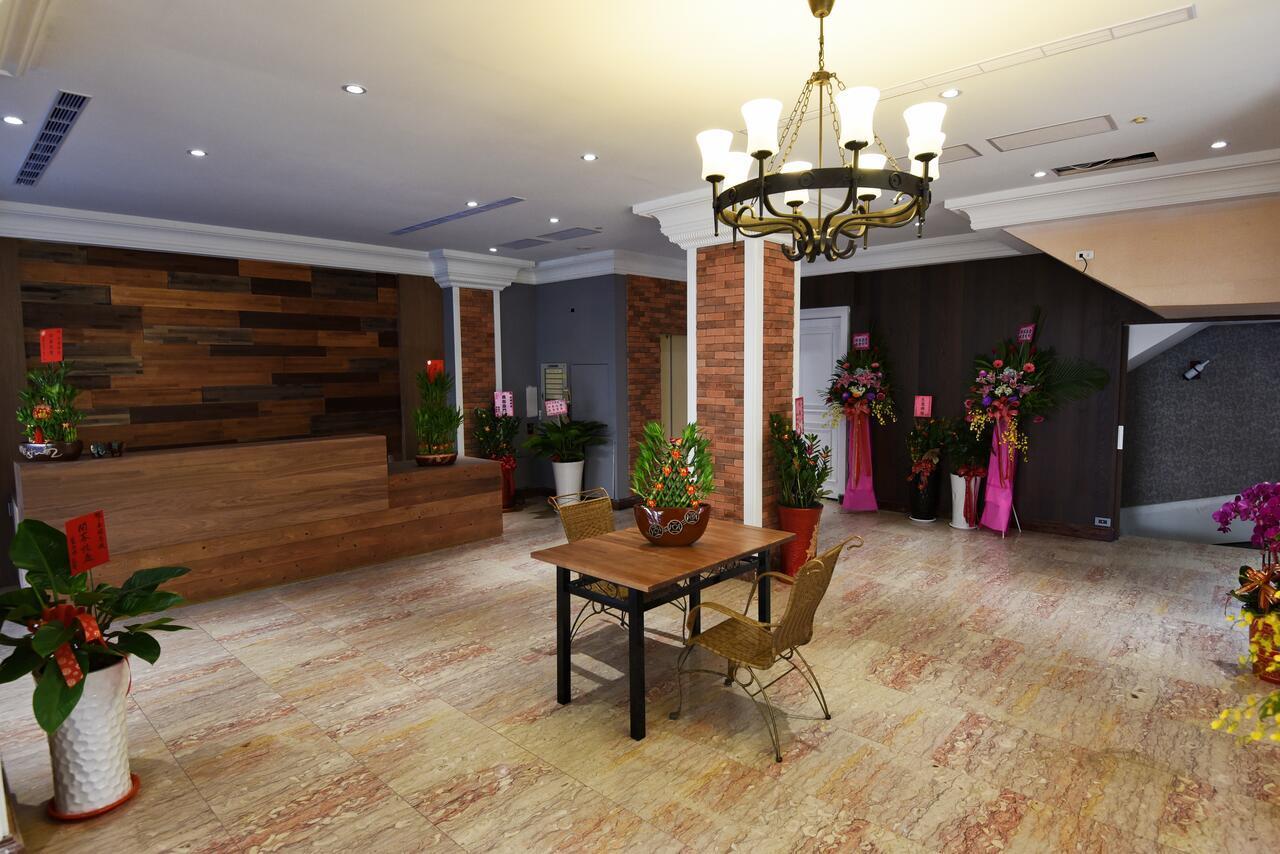 Migo Hotel Taichung Exterior foto