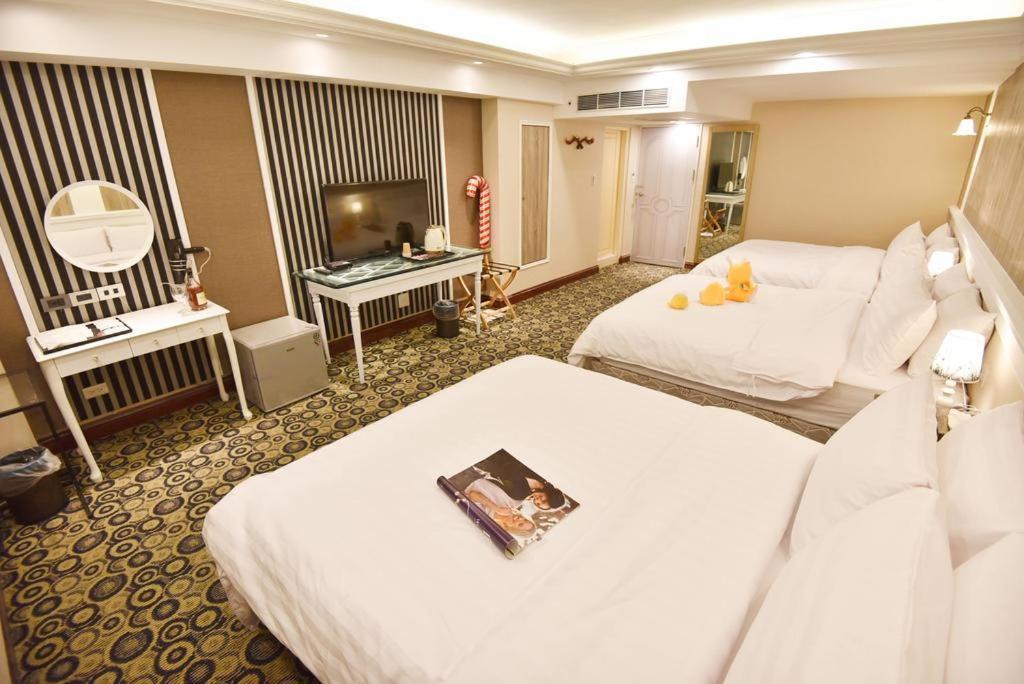 Migo Hotel Taichung Exterior foto